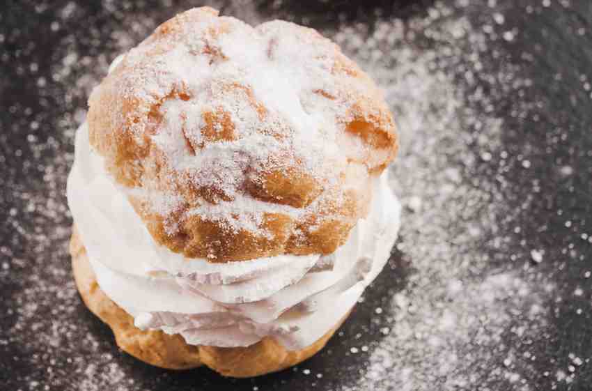 ECLAIR WITH WHIPPED CREAM