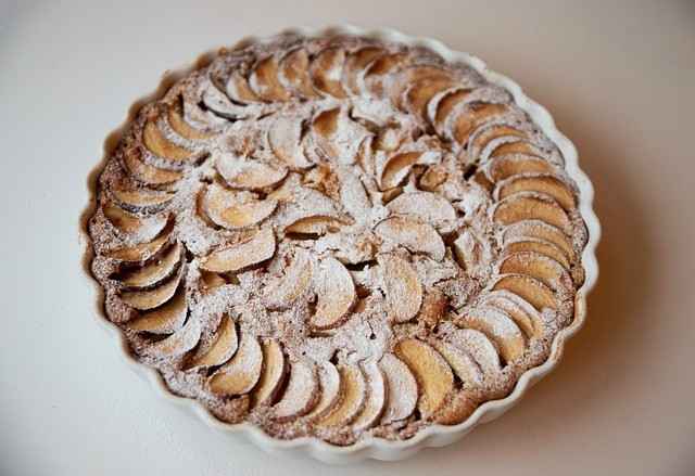 FRENCH APPLE TART