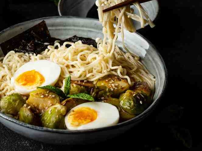 VEGETARIAN RAMEN 