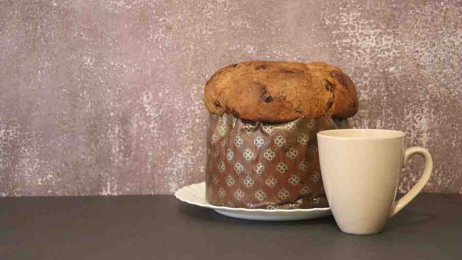 VEGAN VERSION OF PANETTONE