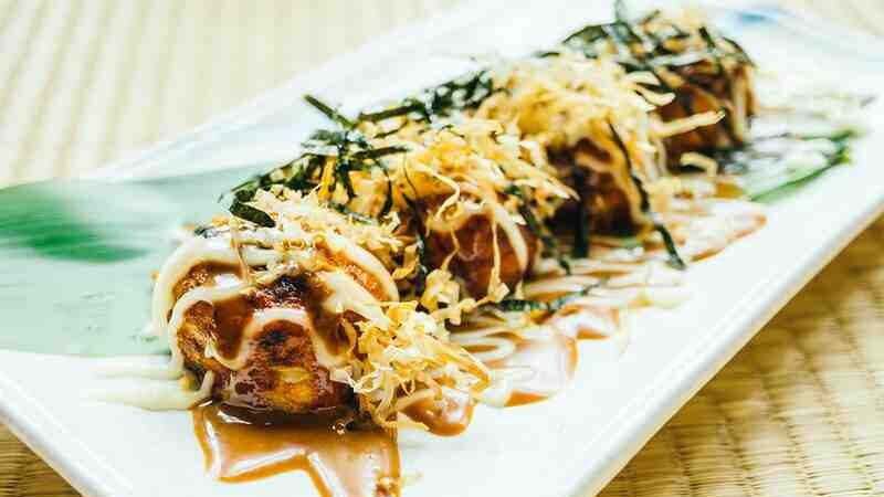 Takoyaki (Japanese octopus balls) 