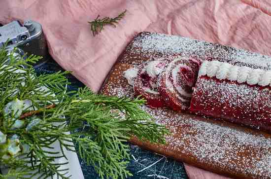 ROLLED CAKE FOR  YULE LOG